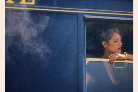 Cabine 23, le nouvel album d'Élisa Tovati qui vous transportera à travers l'espace et le temps