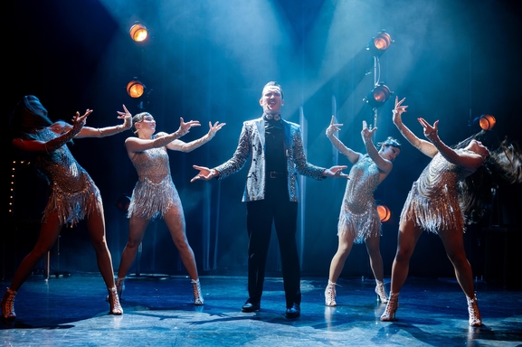 Fantasmagloria : la comédie musicale qui réinvente le rêve new-yorkais 