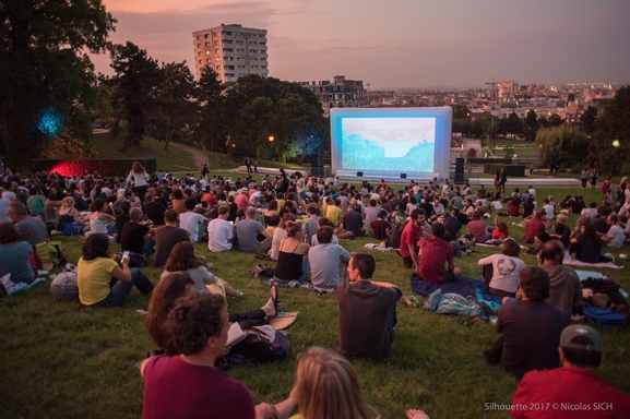 Dès le 30 août le Festival Silhouette ouvre ses portes: les professionnels du cinéma présents organisent projections, table ronde. Demandez vos invitations maintenant