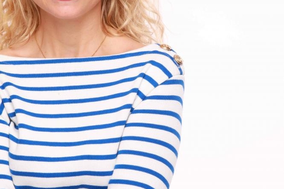 Christelle Chollet remonte sur scène avec son nouveau one man show explosif ! Comique ! Tubesque!