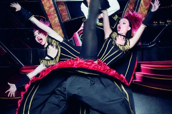 Le Paradis Latin fait son casting ! Soyez sur scène ou invités? Le Paradis Latin en pleine action...