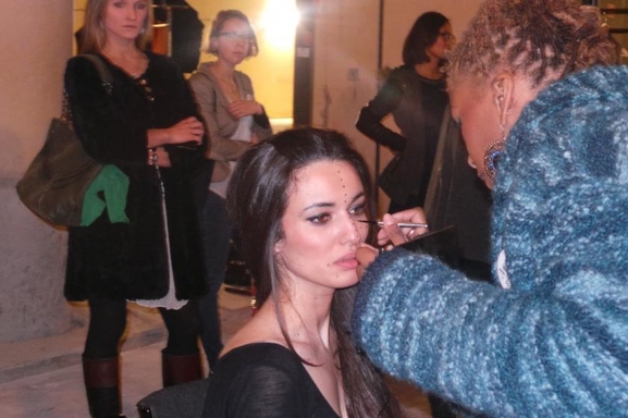 Reportage mode : Défilé Mossi Traoré au Carrousel du Louvre le 6 mars 2013