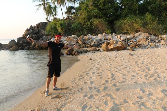 Shanna et Thibault, célèbre couple des Anges, vous offre des cartes cadeaux pour vous habiller tendance