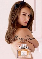 Natalie Portman sublime pour Miss Dior Cherie!