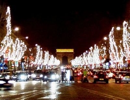 Émerveillez-vous sur les Champs Elysées !