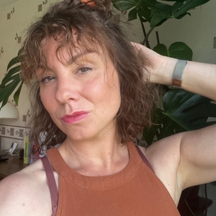 Carolynne45