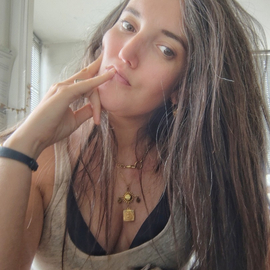 Manou87