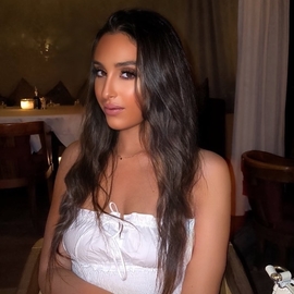 Leila17