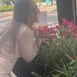 juliadenet44