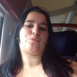 julia76250
