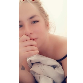 Angiie90800