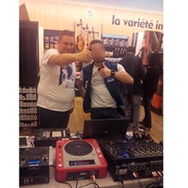MDDEEJAY