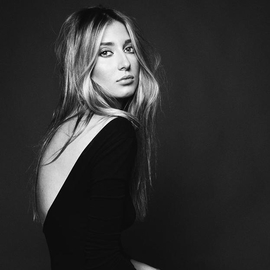 Lauraamouzegh