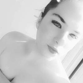 Angiie90800