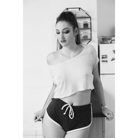 Floraa28