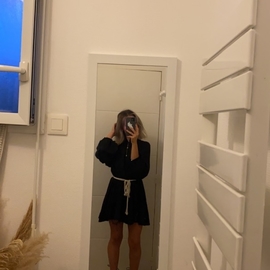 Leana17