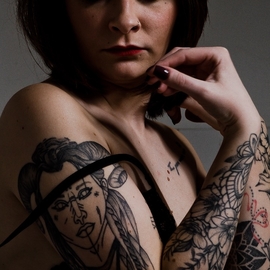 NinaGrave1