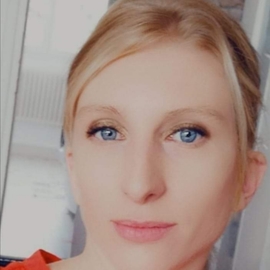 Anna42300