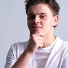 alexHiro54