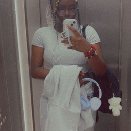 Esther_shy