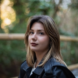 Scarlya