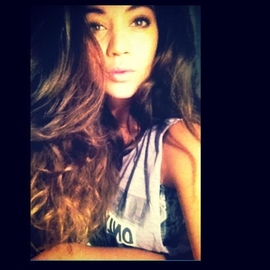 NaomiLunaVale