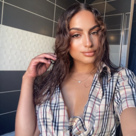 Lauraaa28