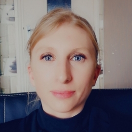 Anna42300