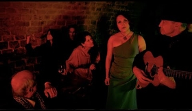 Zoe Hayter - "Je te veux" (official video)