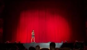 Prestation live sur scène