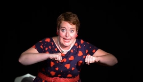 Super Girl( one woman show de Pauline Cartoon)