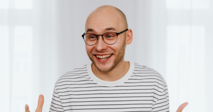 Casting comédien entre 30 et 40 ans pour campagne publicitaire humoristique