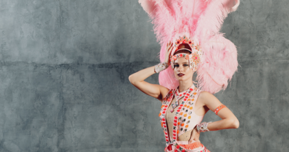 Casting danseuse mesurant entre 1m68 et 1m73 pour spectacle dans un cabaret