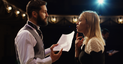 Casting comédien et comédienne pour un spectacle original de comédie à Avignon et dans 8 villes de France