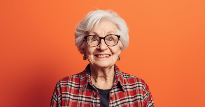 Casting femme sénior de 60 ans et plus pour tournage contenu UGC à destination des réseaux sociaux