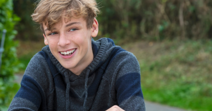 Casting adolescent entre 12 et 13 ans pour tournage vidéo YouTube avec youtubeuse de plus d'1 million d'abonnés