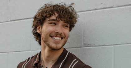 Casting comédien entre 22 et 27 ans pour rôle important dans série TF1 Ici tout commence