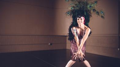 Casting danseuse mesurant entre 1m60 et 1m70 pour spectacle de cabaret music hall