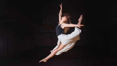 Casting danseuse entre 30 et 35 ans pour tournage publicité à l'international