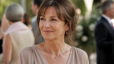 Casting femme entre 55 et 70 ans pour silhouette parlante dans court métrage réalisé par Julie de Bona