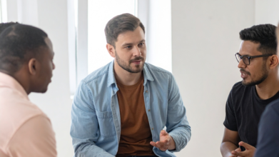 Casting figurant homme de 35 ans et plus pour tournage clip musical