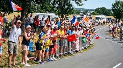 Casting figurant homme et femme tout profil pour le tournage de la série Le Tour de France