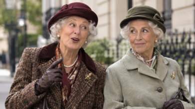 Casting comédienne entre 65 et 85 ans parlant anglais pour une vidéo publicitaire humoristique