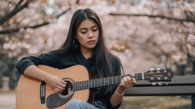 Casting comédienne chanteuse et guitariste entre 20 et 30 ans pour rôle dans spectacle jeune public