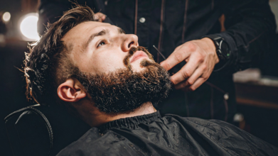 Casting modèle homme entre 25 et 55 ans pour shooting campagne avec une marque de soins de barbe