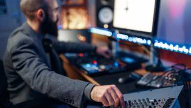 Casting comédien entre 50 et 60 ans avec accent italien pour fiction radio