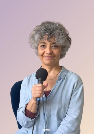 "Je n'avais pas fait attention à tous les enjeux qu'il y avait" : Danaëlle, comédienne et chanteuse formée en comédie musicale, vous raconte son expérience la plus marquante lors d'un casting publicité