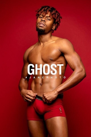 Stomi Rosan, membre de chez Casting.fr, a défilé pour l’ambassade, il nous raconte son parcours 