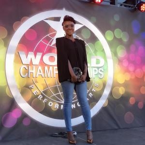 Noesha, une jeune chanteuse qui a participé au grand concours "WCOPA"