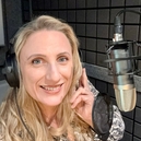 Casting voix off : comment se lancer et trouver sa place dans un métier exigeant ? Les conseils de Florence, comédienne voix off et membre Casting.fr